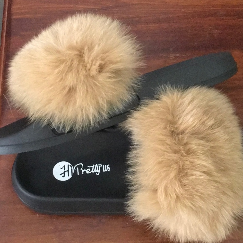 Real Fur Slides - Picture 3 of 4
